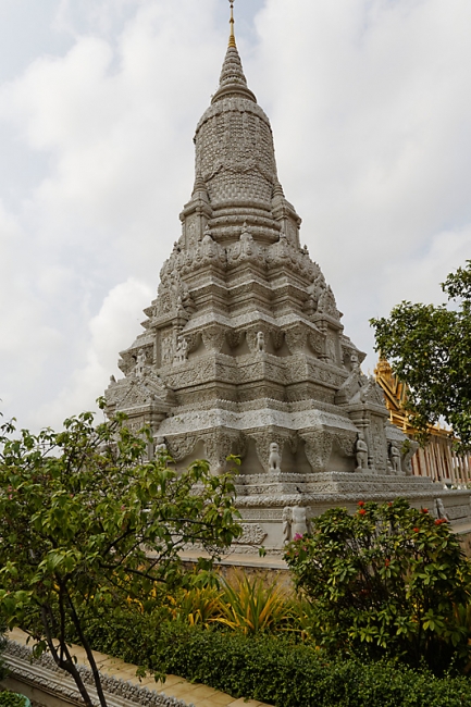 Phnom Penh-Pagode d'argent-017